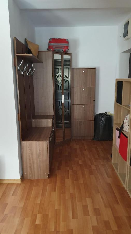Apartament Tokyo Bukarest Exteriör bild