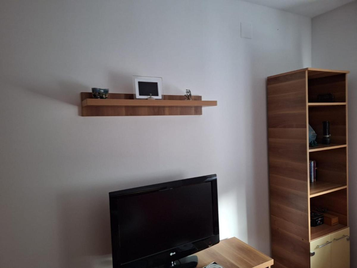 Apartament Tokyo Bukarest Exteriör bild